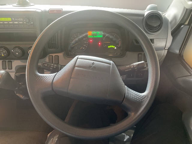 三菱ふそうキャンターアルミブロック小型（2t・3t）[写真20]