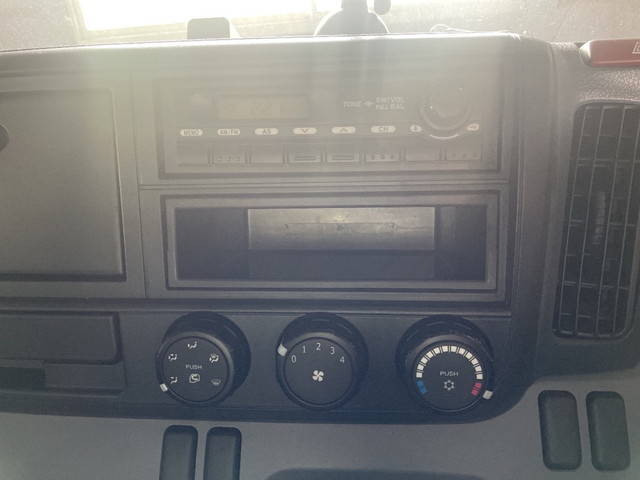 三菱ふそうキャンターアルミブロック小型（2t・3t）[写真24]