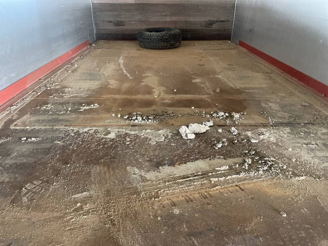 三菱ふそうキャンターアルミブロック小型（2t・3t）[写真06]