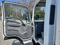 いすゞエルフアルミバン小型（2t・3t）[写真21]