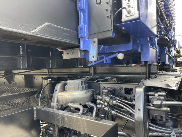 日野レンジャーセルフクレーン4段増トン（6t・8t）[写真10]