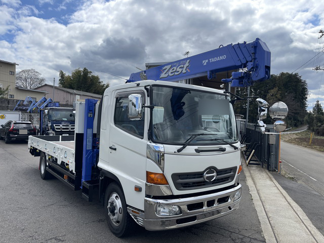 日野レンジャーセルフクレーン4段増トン（6t・8t）[写真04]