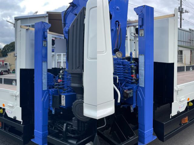 日野レンジャーセルフクレーン4段増トン（6t・8t）[写真07]