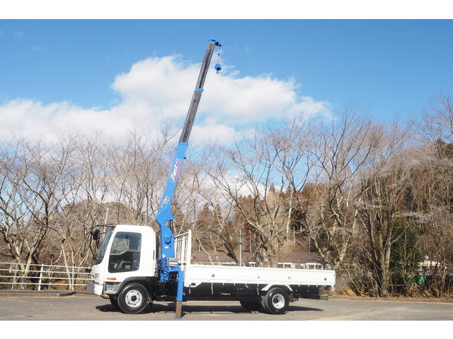 いすゞフォワードクレーン3段中型（4t）[写真10]