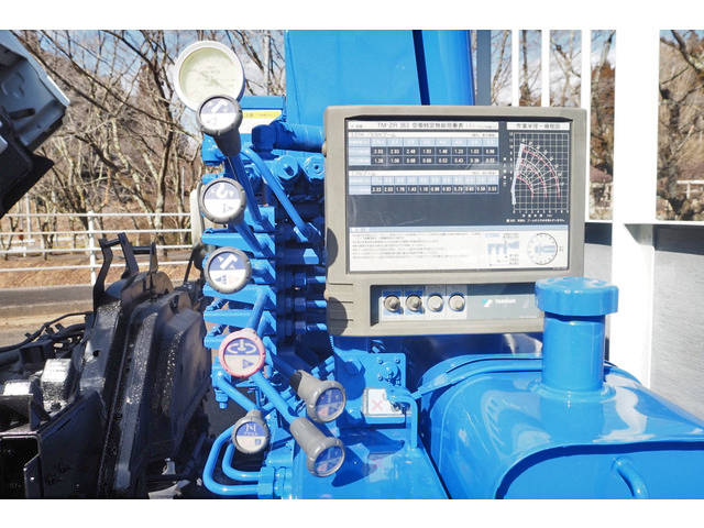 いすゞフォワードクレーン3段中型（4t）[写真27]