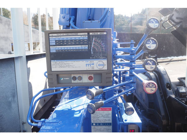 いすゞフォワードクレーン3段中型（4t）[写真28]