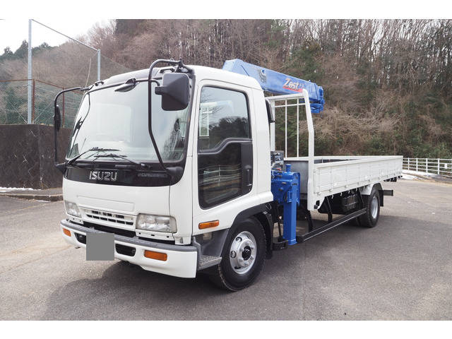 いすゞフォワードクレーン3段中型（4t）[写真03]