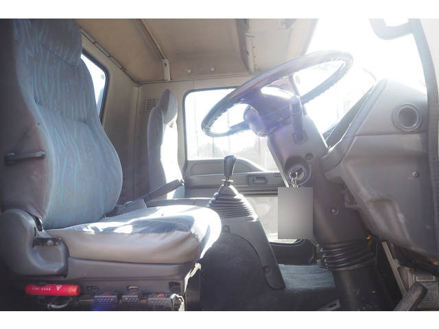 いすゞフォワードクレーン3段中型（4t）[写真33]