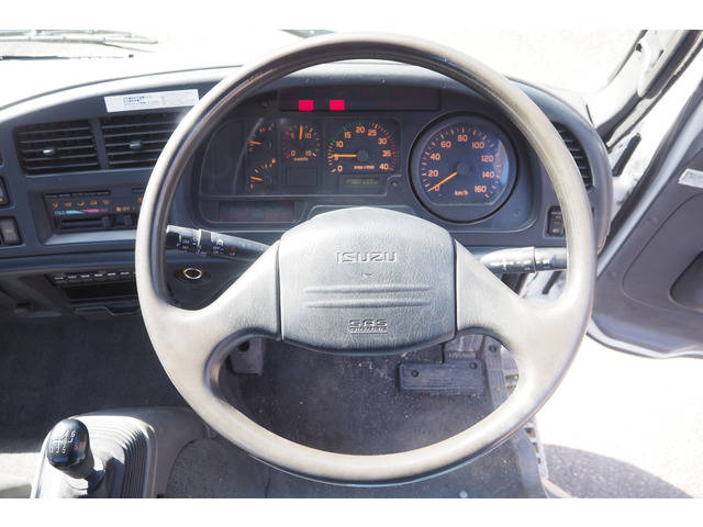 いすゞフォワードクレーン3段中型（4t）[写真37]