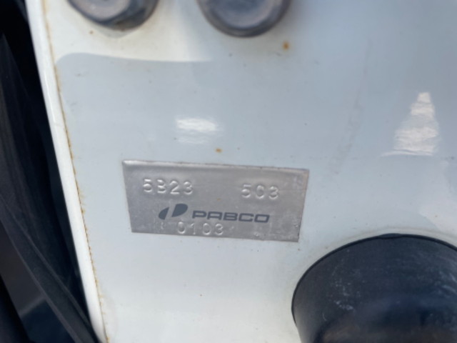 三菱ふそうキャンター平ボディ小型（2t・3t）[写真06]