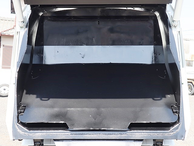 いすゞエルフパッカー車（塵芥車）小型（2t・3t）[写真10]