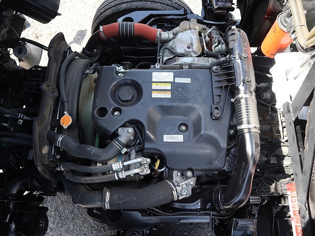 いすゞエルフパッカー車（塵芥車）小型（2t・3t）[写真20]