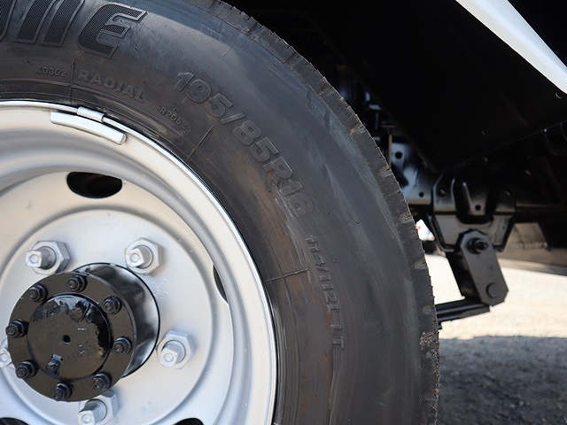 いすゞエルフパッカー車（塵芥車）小型（2t・3t）[写真25]