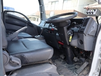 いすゞエルフパッカー車（塵芥車）小型（2t・3t）[写真30]