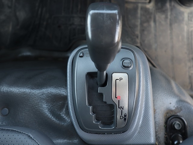 いすゞエルフパッカー車（塵芥車）小型（2t・3t）[写真35]