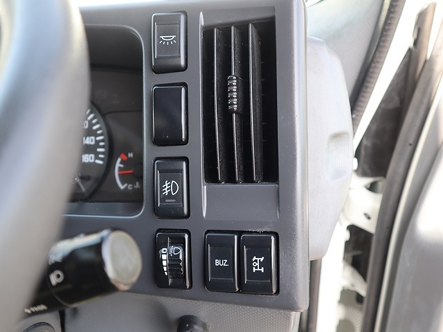 いすゞエルフパッカー車（塵芥車）小型（2t・3t）[写真39]