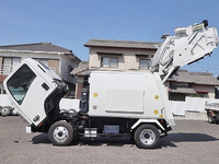 いすゞエルフパッカー車（塵芥車）小型（2t・3t）[写真06]