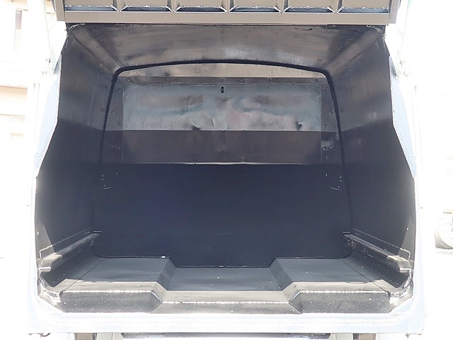 いすゞエルフパッカー車（塵芥車）小型（2t・3t）[写真09]