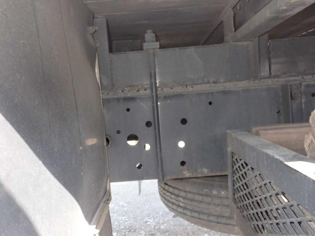 いすゞフォワードアルミブロック中型（4t）[写真19]