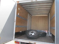 三菱ふそうキャンターアルミバン小型（2t・3t）[写真10]