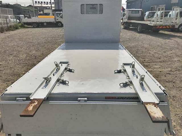 日野デュトロ平ボディ小型（2t・3t）[写真11]