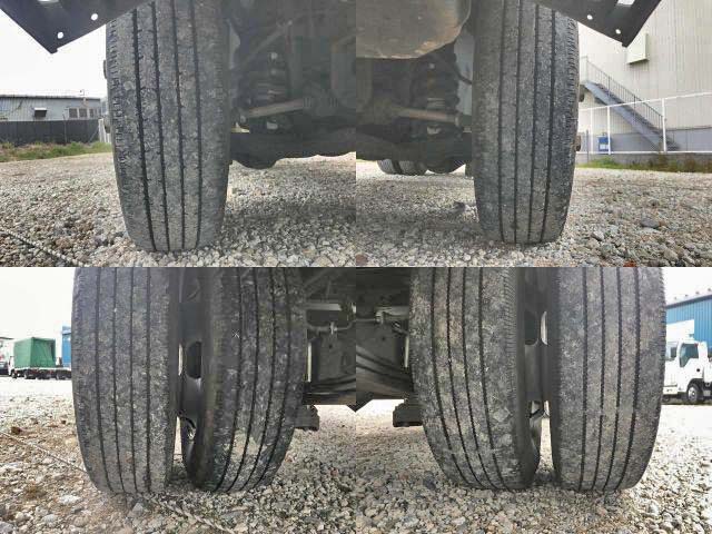 日野デュトロ平ボディ小型（2t・3t）[写真12]