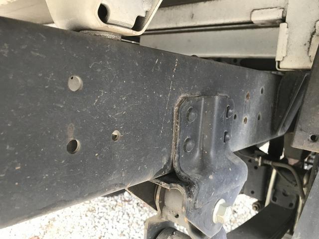 日野デュトロ平ボディ小型（2t・3t）[写真30]