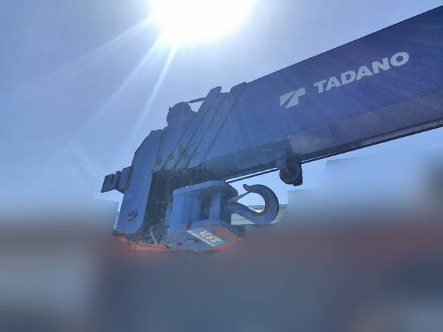 三菱ふそうファイターセルフクレーン5段中型（4t）[写真10]