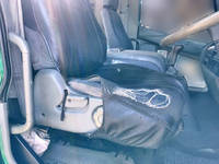 三菱ふそうファイターセルフクレーン5段中型（4t）[写真31]