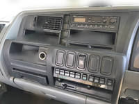 三菱ふそうファイターセルフクレーン5段中型（4t）[写真34]