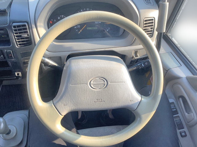 日野デュトロ高所作業車小型（2t・3t）[写真35]