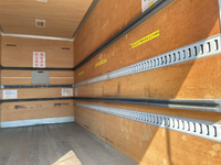 いすゞエルフアルミバン小型（2t・3t）[写真15]