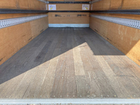 いすゞエルフアルミバン小型（2t・3t）[写真16]