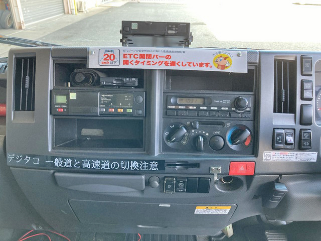 いすゞエルフアルミバン小型（2t・3t）[写真35]