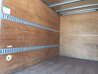 いすゞエルフアルミバン小型（2t・3t）[写真11]