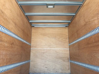 いすゞエルフアルミバン小型（2t・3t）[写真13]