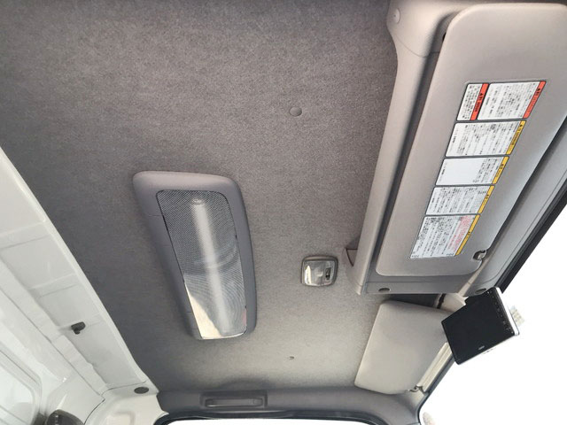 いすゞエルフアルミバン小型（2t・3t）[写真30]