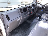 いすゞエルフアルミバン小型（2t・3t）[写真31]