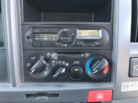 いすゞエルフアルミバン小型（2t・3t）[写真36]