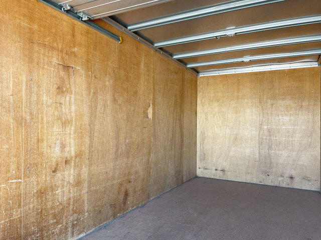 三菱ふそうキャンターアルミバン小型（2t・3t）[写真11]