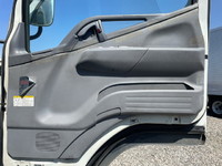 三菱ふそうキャンターアルミバン小型（2t・3t）[写真27]