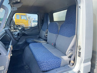 三菱ふそうキャンターアルミバン小型（2t・3t）[写真28]