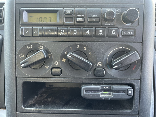 三菱ふそうキャンターアルミバン小型（2t・3t）[写真33]