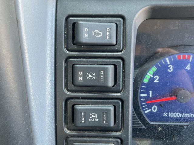 三菱ふそうキャンターアルミバン小型（2t・3t）[写真34]