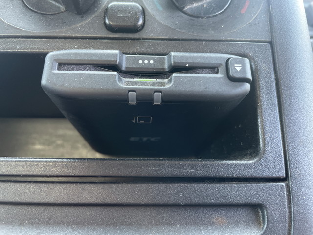 三菱ふそうキャンターアルミバン小型（2t・3t）[写真35]