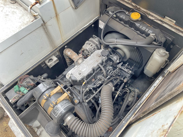 いすゞエルフ高所作業車小型（2t・3t）[写真21]