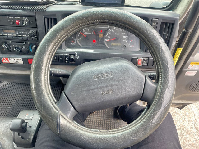 いすゞエルフ高所作業車小型（2t・3t）[写真35]