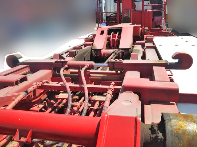 三菱ふそうスーパーグレートコンテナ専用車大型（10t）[写真13]