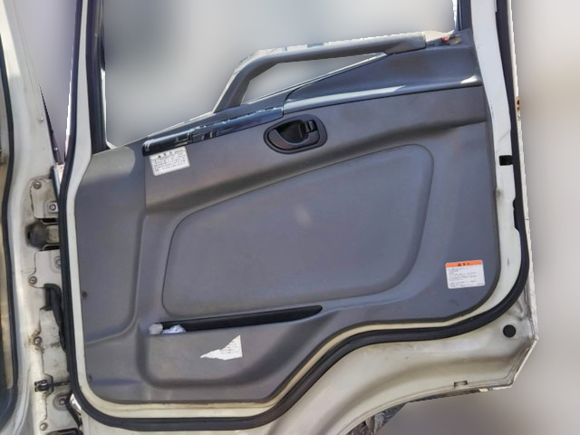 三菱ふそうスーパーグレートコンテナ専用車大型（10t）[写真26]