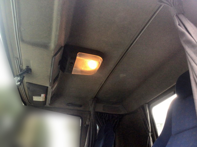 いすゞギガセルフローダー大型（10t）[写真33]